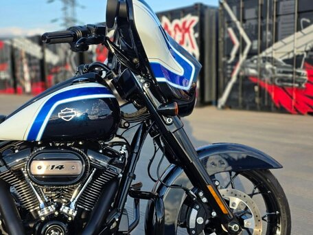 2021 Harley-Davidson Street Glide Special, белый, 2299000 рублей, вид 4