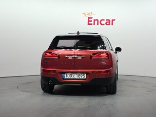 2021 Mini Clubman Cooper D II Рестайлинг, красный, 2350000 рублей, вид 4