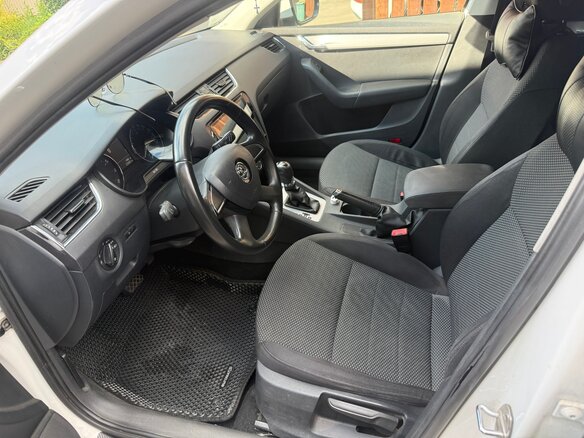 2014 Skoda Octavia III (A7), белый, 1450000 рублей - вид 17