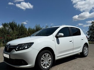 2017 Renault Sandero II, белый, 830000 рублей, вид 1