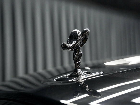 2026 Rolls-Royce Cullinan Black Badge I Рестайлинг (Series II), чёрный, 64990000 рублей - вид 6