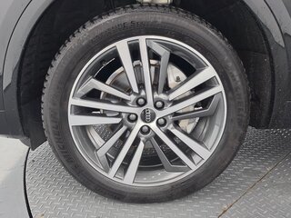 2023 Audi Q5 45 TFSI II (FY) Рестайлинг, чёрный, 5500008 рублей, вид 5