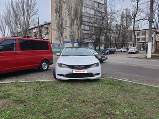 2016 Chrysler 200 II, белый, 1150000 рублей, вид 3