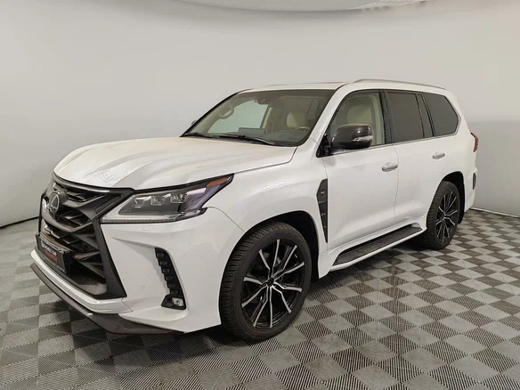 2017 Lexus LX 570 III Рестайлинг 2, белый, 8000000 рублей