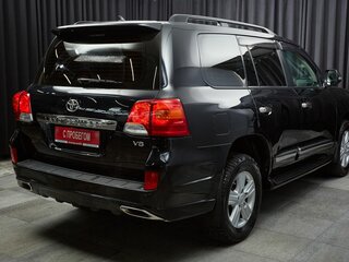 2013 Toyota Land Cruiser 200 Series Рестайлинг 1, чёрный, 3760000 рублей, вид 4