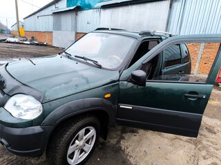 2012 Chevrolet Niva I Рестайлинг, зелёный, 450000 рублей, вид 5