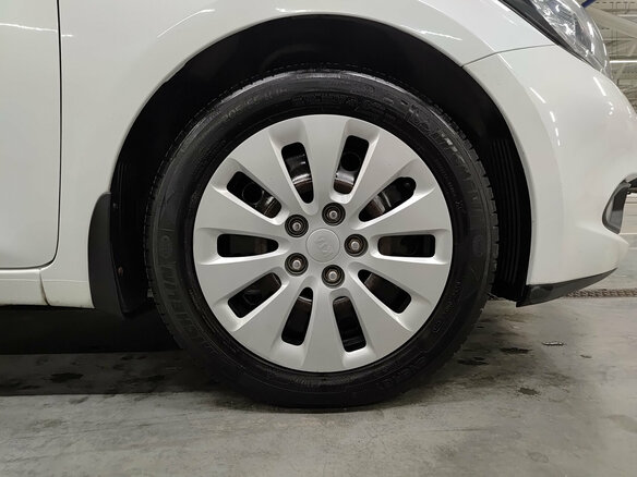2015 Kia Ceed II, белый - вид 17
