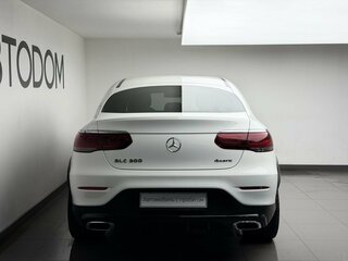 2021 Mercedes-Benz GLC Coupe 300 I (C253) Рестайлинг, белый, 4588000 рублей, вид 3