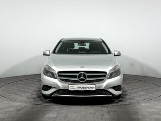 2013 Mercedes-Benz A-Класс 180 III (W176), серебристый, 1100000 рублей, вид 2