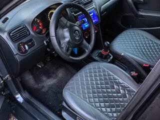 2013 Volkswagen Polo V, серый, 850000 рублей, вид 4