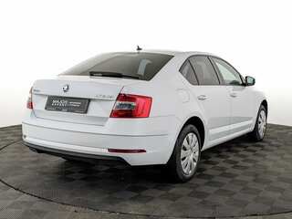 2020 Skoda Octavia III (A7) Рестайлинг, белый, 1700000 рублей, вид 5
