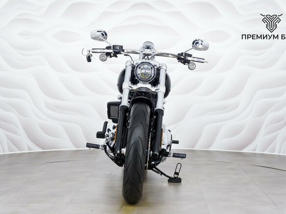 2025 Harley-Davidson Breakout, чёрный, 3099000 рублей - вид 3