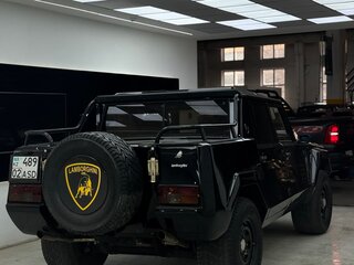 1989 Lamborghini LM002, чёрный, 36562680 рублей, вид 5