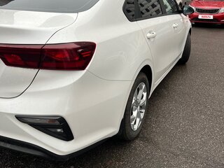 2019 Kia Cerato IV, белый, 1590000 рублей, вид 4
