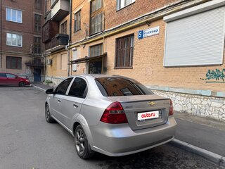 2008 Chevrolet Aveo I Рестайлинг, серебристый, 410000 рублей, вид 5