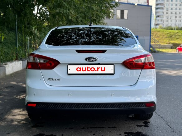 2014 Ford Focus III, белый - вид 6