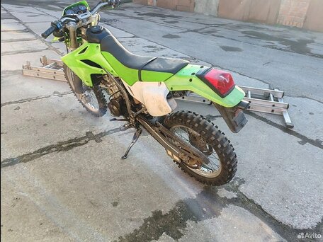 2005 Kawasaki KLX 250, зелёный, 325000 рублей, вид 3