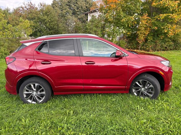 2020 Buick Encore GX I, красный, 1690000 рублей - вид 4
