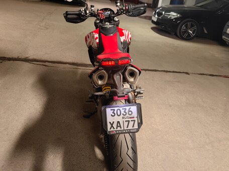 2020 Ducati Hypermotard, красный, 1250000 рублей, вид 4