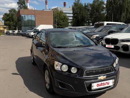 2013 Chevrolet Aveo II, чёрный, 550000 рублей, вид 4