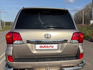 2014 Toyota Land Cruiser 200 Series Рестайлинг 1, золотистый, 3700000 рублей, вид 3