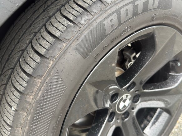 2009 BMW X6 35i 6-speed I (E71), чёрный, 1850000 рублей - вид 24
