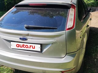 2011 Ford Focus II Рестайлинг, серебристый, 370000 рублей, вид 3