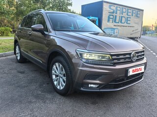 2017 Volkswagen Tiguan II, коричневый, 1790000 рублей, вид 4