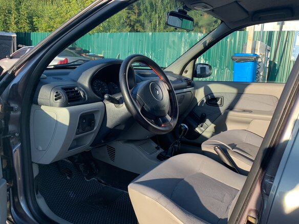 2004 Renault Symbol I Рестайлинг, серый, 270000 рублей - вид 11