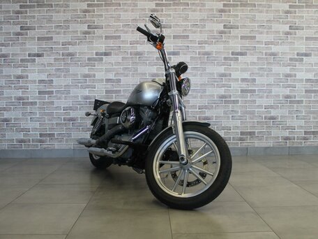 2009 Harley-Davidson Dyna Super Glide, серебристый, 850000 рублей, вид 4
