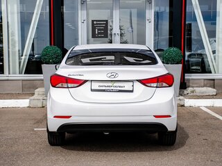 2014 Hyundai Elantra V (MD) Рестайлинг, белый, 770000 рублей, вид 4