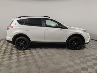 2019 Toyota RAV4 IV (XA40) Рестайлинг, белый, 2400000 рублей, вид 4