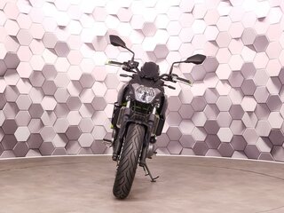 2019 Kawasaki Z 650, чёрный, 679000 рублей, вид 5