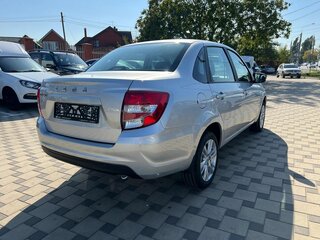 2026 Lada (ВАЗ) Granta I Рестайлинг, серебристый, 1114000 рублей, вид 4