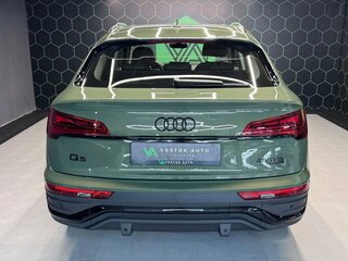 2023 Audi Q5 45 TFSI II (FY) Рестайлинг, зелёный, 6800000 рублей, вид 5