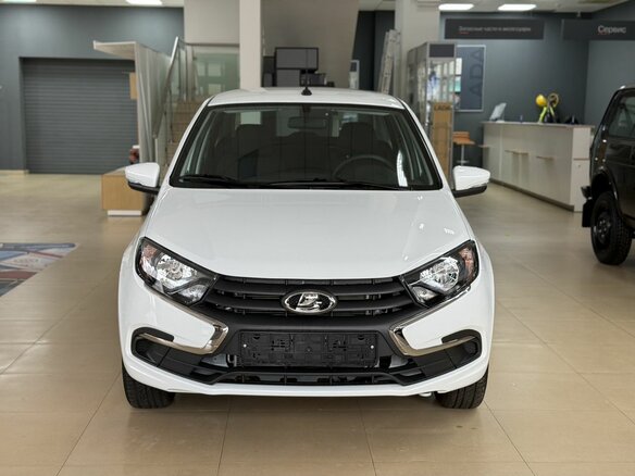 2026 Lada (ВАЗ) Granta I Рестайлинг, белый - вид 1
