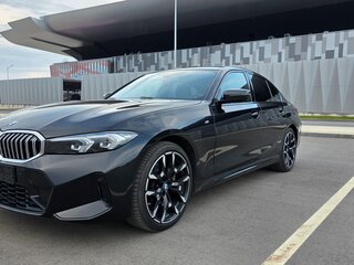 2023 BMW 3 серии 330i xDrive VII (G2x) Рестайлинг, чёрный, 3757060 рублей, вид 2