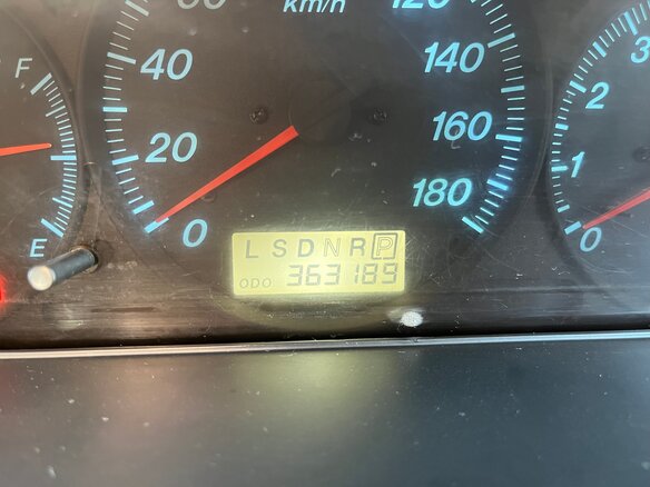 2001 Mazda MPV II (LW), серебристый, 400000 рублей - вид 10