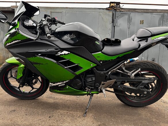 2014 Kawasaki Ninja 300, зелёный, 390000 рублей - вид 4