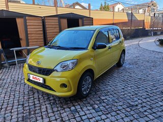 2017 Toyota Passo III, жёлтый, 900000 рублей, вид 1