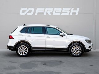 2017 Volkswagen Tiguan II, белый, 2491000 рублей, вид 5