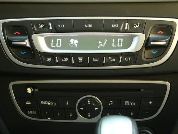 2011 Renault Fluence I, серый - вид 13