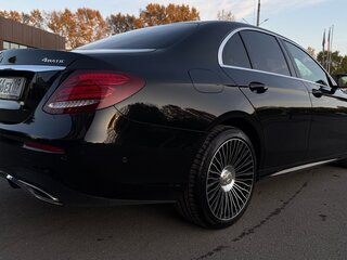 2019 Mercedes-Benz E-Класс 200 V (W213, S213, C238), чёрный, 2900000 рублей, вид 2