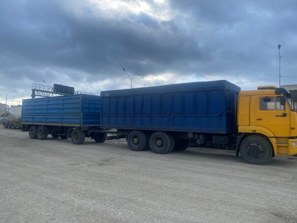 2012 КамАЗ 6520, жёлтый, 3600000 рублей - вид 8