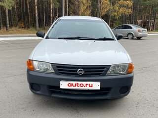 2002 Nissan AD II, белый, 365000 рублей, вид 5