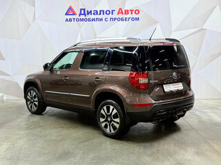 2015 Skoda Yeti I Рестайлинг, коричневый, 1230000 рублей, вид 4