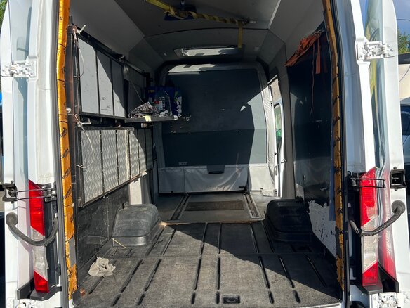 2021 Ford Transit, белый, 4700000 рублей - вид 13