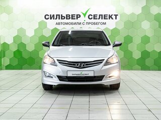 2016 Hyundai Solaris I Рестайлинг, серебристый, 830000 рублей, вид 3