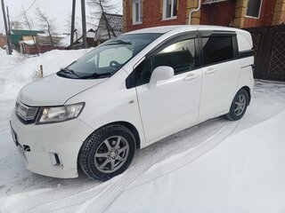 2014 Honda Freed Spike I Рестайлинг 2, белый, 970000 рублей, вид 1