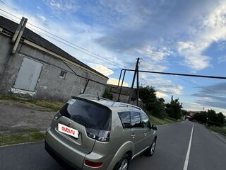 2008 Mitsubishi Outlander II, бежевый, 1100000 рублей, вид 4